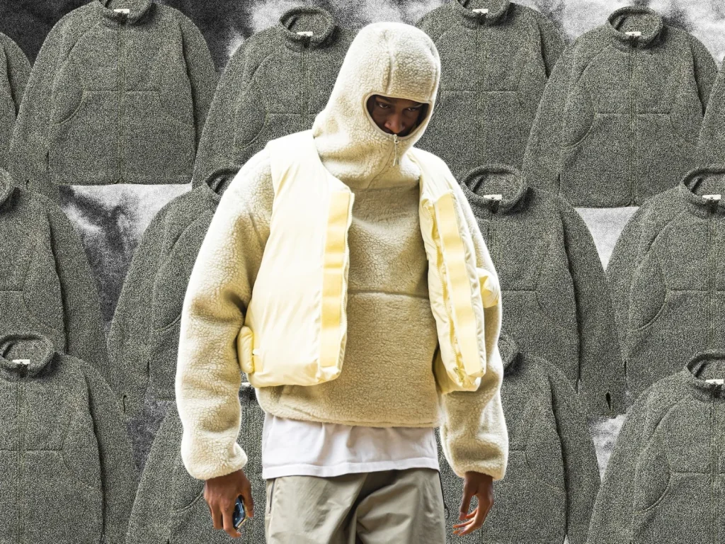 From Office Errands to Late-Night Walks: Essentials Tracksuit Australia Guide